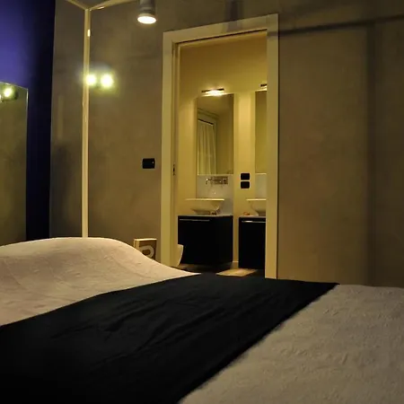 Hotel Ai Lecci In Centro 3*